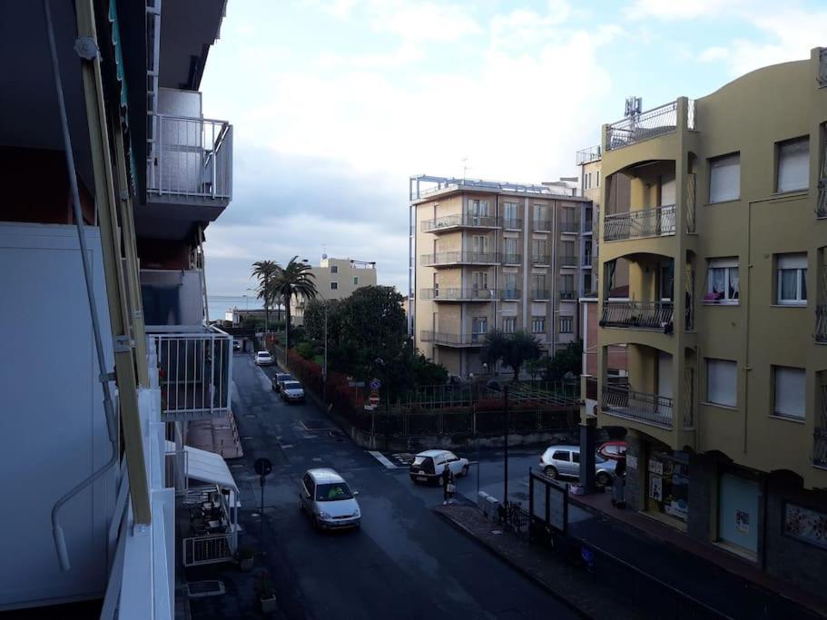 Appartamento Vittoria Pietra Ligure Kültér fotó